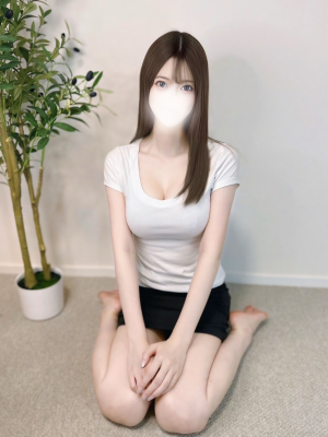 小鳥遊ここ