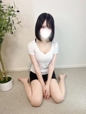 椿らむ