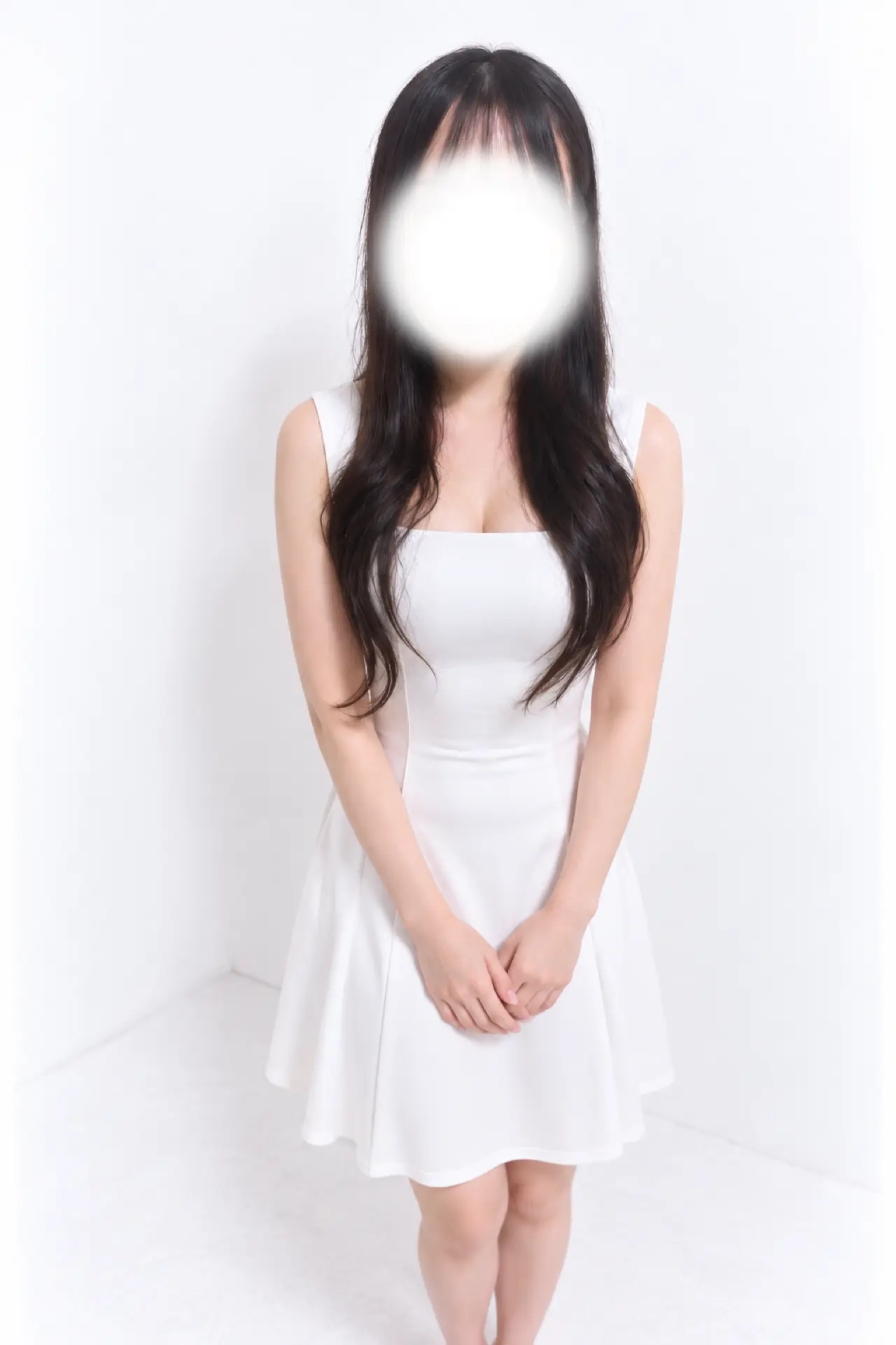 友田みゆ